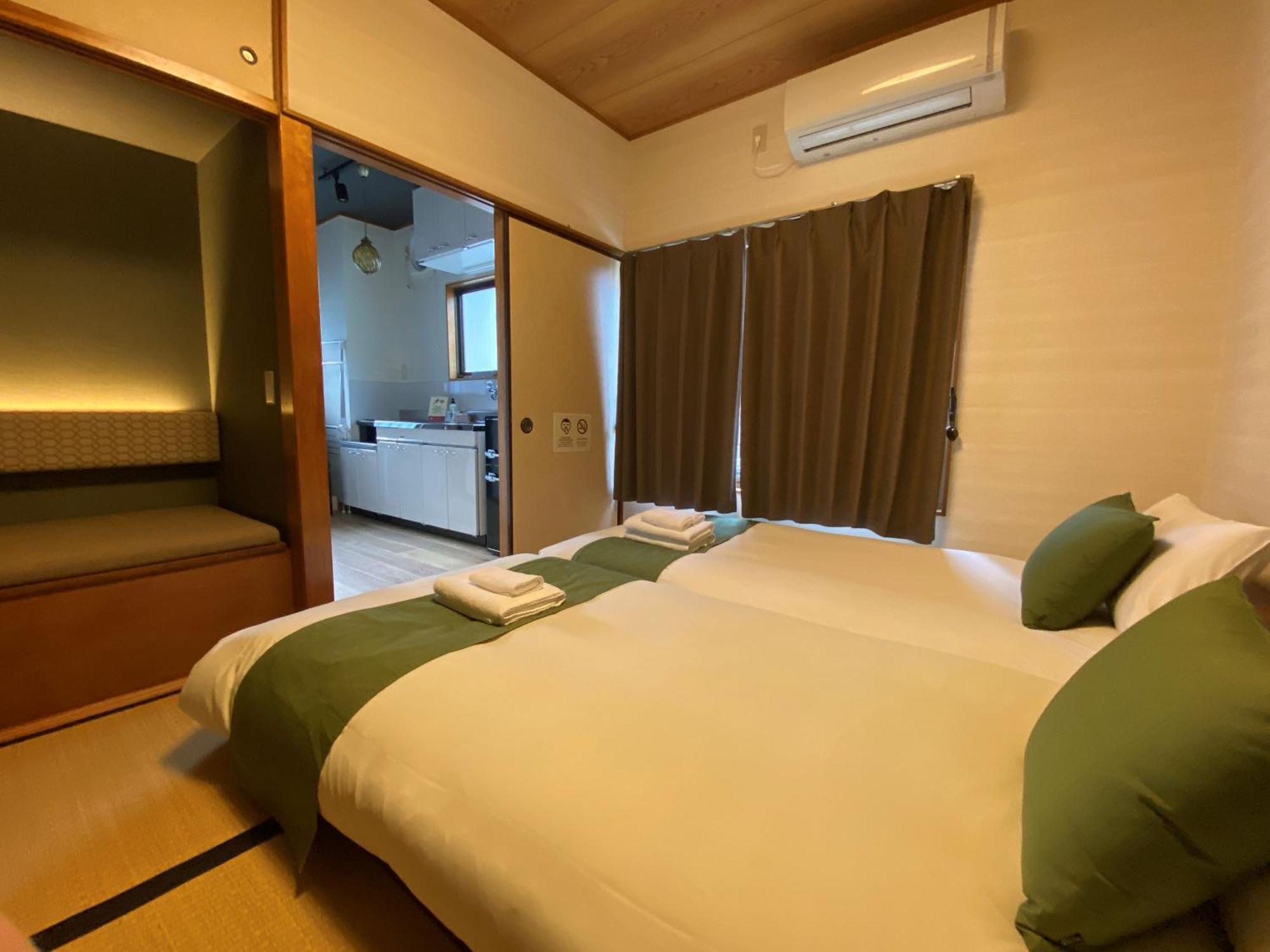 Kagurazaka Retro Bar & Hotel Токио Екстериор снимка