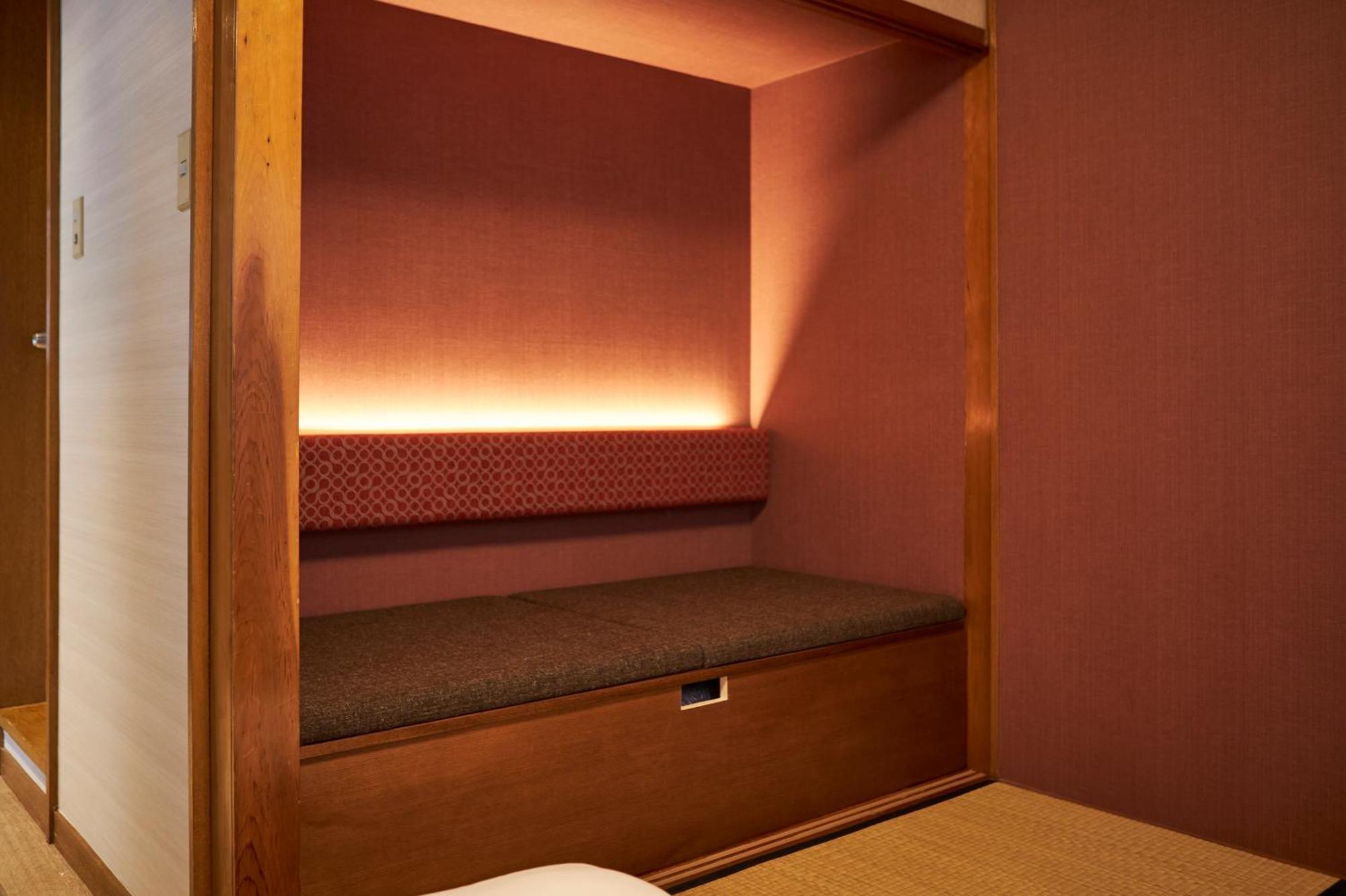 Kagurazaka Retro Bar & Hotel Токио Екстериор снимка